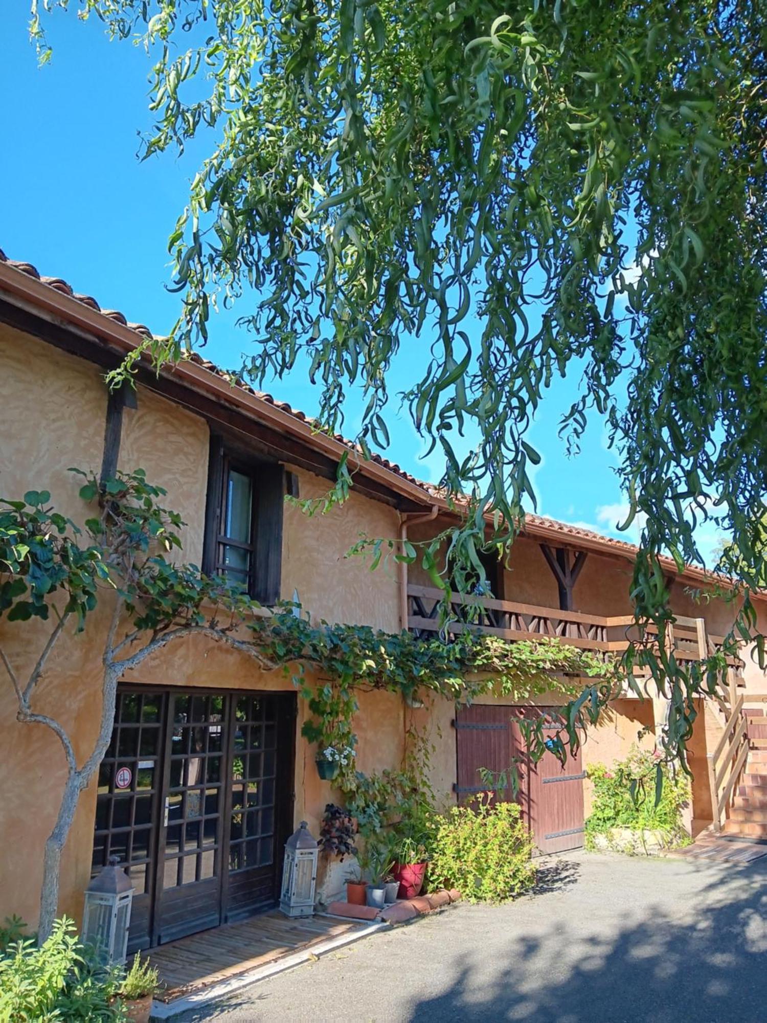 Bourrouillan Gite Au Moulin Du Comte מראה חיצוני תמונה